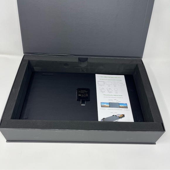 NWT JOYREAL OFIYAA PORTABLE DOUBLE 12” MONITOR FOR MACBOOK - Picture 12 of 16